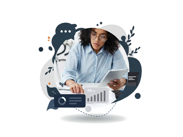 Eine Person mit Brille, die auf einem Tablet arbeitet, während sie Notizen auf einem Tisch macht; umgeben von grafischen Elementen wie Diagrammen und Sprechblasen.