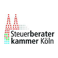 Das Logo der Steuerberaterkammer Köln zeigt eine stilisierte Darstellung von Gebäuden in den Farben Rot und Grün, begleitet von dem Schriftzug "Steuerberaterkammer Köln".