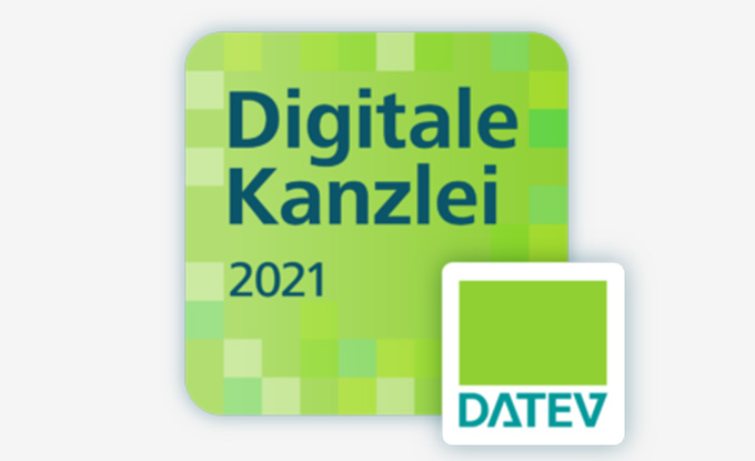 Ein grünes Icon mit dem Text "Digitale Kanzlei 2021" in blauer Schrift und einem kleineren Logo von DATEV in der unteren rechten Ecke.